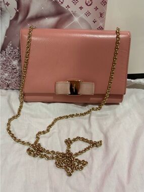 Salvatore Ferragamo Pink Leather Vara Bow Chain Crossbody
